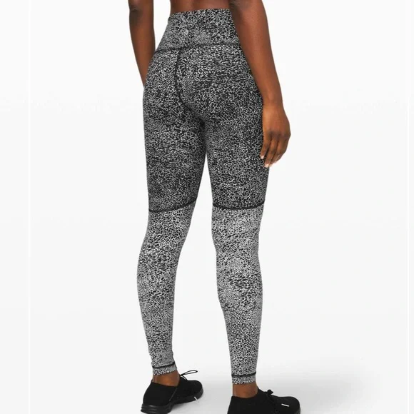 Lululemon Wunder Under High-Rise Tight Blocked Full-On Luxtreme 28" - Picture 3 of 6